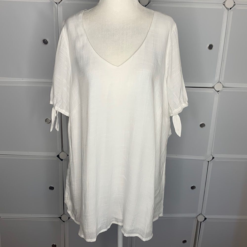 Estelle White V Neck Tie Sleeve Blouse Size 1X